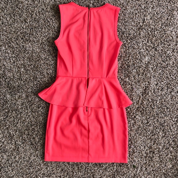 Pink h&m dress - Picture 4 of 5